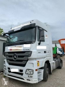 Ciągnik siodłowy Mercedes Actros 1844 używany