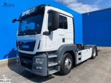 Tracteur MAN TGS produits dangereux / adr accidenté