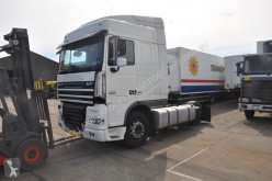 Tracteur DAF XF accidenté