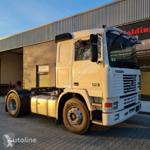 Cabeza tractora Volvo F12-400 F12 34 4x2 usada