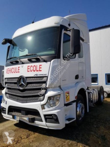Tracteur auto-école Mercedes Actros 1845
