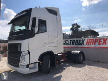 Volvo tractor unit FH 460 Globetrotter
