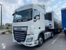 Cabeza tractora DAF XF 480 accidentada