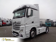 Tracteur Mercedes Actros 1851