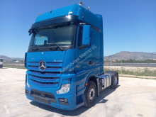 Ciągnik siodłowy Mercedes ACTROS 1845 używany