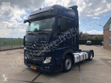 Cabeza tractora Mercedes Actros 1840 usada