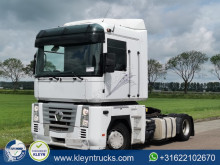 Tracteur Renault Magnum 480