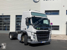 Volvo veszélyes termékek/a Veszélyes Áruk Nemzetközi Közúti Szállításáról szóló Európai Megállapodás nyergesvontató FM 500