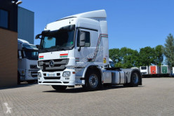 Cabeza tractora Mercedes Actros 1844