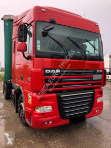 Cabeza tractora DAF XF105 460 usada