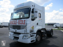 Tracteur Renault Premium 440