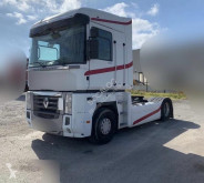 Tracteur Renault Magnum 520