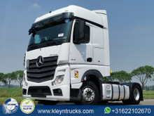 Tracteur Mercedes Actros 1848