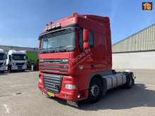 DAF nyergesvontató XF105