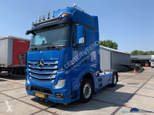 Cabeza tractora Mercedes Actros 1851