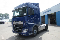 Tracteur DAF XF 106
