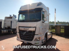 Tracteur DAF XF 460