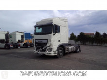 Tracteur DAF XF 460