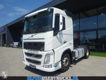 Nyergesvontató Volvo FH 420 használt veszélyes termékek/a Veszélyes Áruk Nemzetközi Közúti Szállításáról szóló Európai Megállapodás