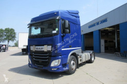 Traktor DAF XF 106