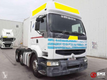 Tracteur Renault Premium 385