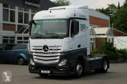 Mercedes tractor unit