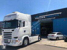 Cabeza tractora estándar Scania usada
