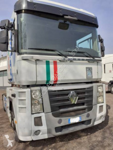 Renault Magnum 520 tractor unit used hazardous materials / ADR
