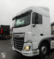Ciągnik siodłowy DAF XF 460