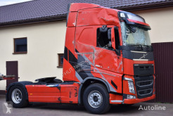 Volvo FH4 540 GLOBETROTTER *2017* damaged/ unfall / MPORT tractor unit used