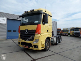 MercedesActros3351