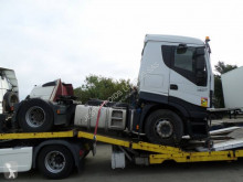 Trekker Iveco Stralis 460 X-WAY geaccidenteerde
