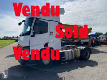 Trekker Renault T-Series 460 geaccidenteerde