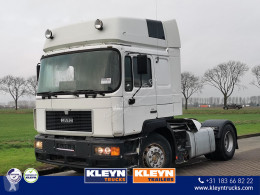 Tracteur MAN F2000 19.403 occasion