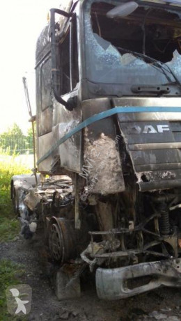 Traktor DAF XF105 510 skadet