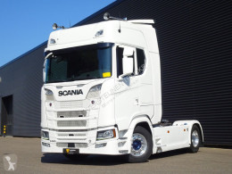 Nyergesvontató Scania S 580 használt