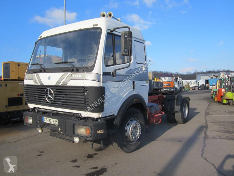 Mercedes Benz sk тягач