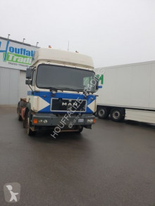 Tracteur MAN F2000 19.422 occasion