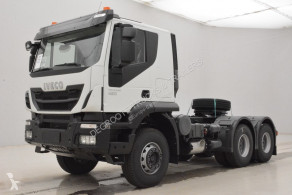 Traktor Iveco Trakker 420 farlige materialer / ADR brugt
