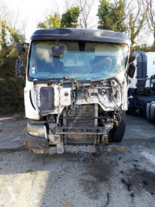 Renault C-Series 430 tractor unit damaged