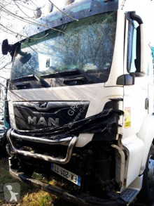 MAN TGS 18.510 tractor unit damaged