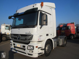 MercedesActros1844