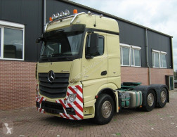 MercedesActros3351