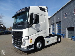 Cabeza tractora Volvo FH 4-460 / AUTOMATIC / NICE CLEAN TRUCK / HB CHASSIS / I-PARKCOOL / VEB+ / DOUBLE TANK / LWDS / / 2017 usada