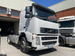 Volvo FH13 440 tractor unit used
