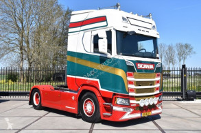 Влекач Scania S 650 V8 NGS - - 504 TKM - FULL AIR - LEATHER SEATS - PARK. AIRCO - 2 x FUEL TANKS - TOP CONDITION - втора употреба