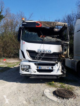 Traktor Iveco Stralis 500 skadet