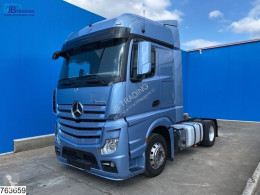 MercedesActros1845