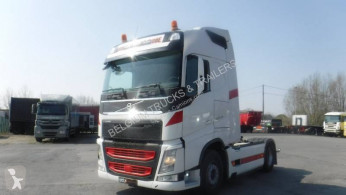 Cap tractor Volvo FH 460 Globetrotter second-hand