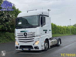 MercedesActros1845
